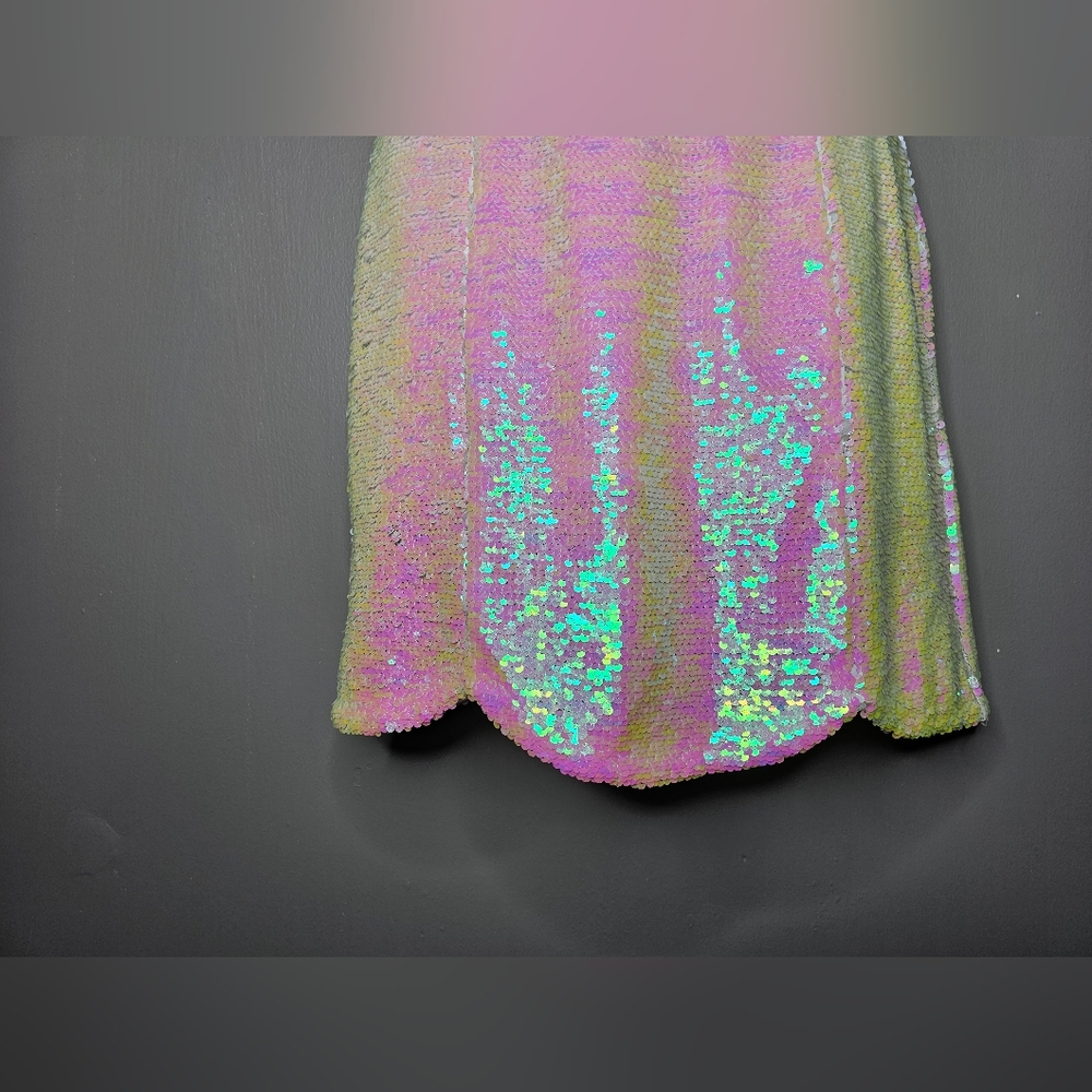 Strappy X White Iridescent V-neck Scallop Hem Mini Dress Size: Small - Picture 10 of 10